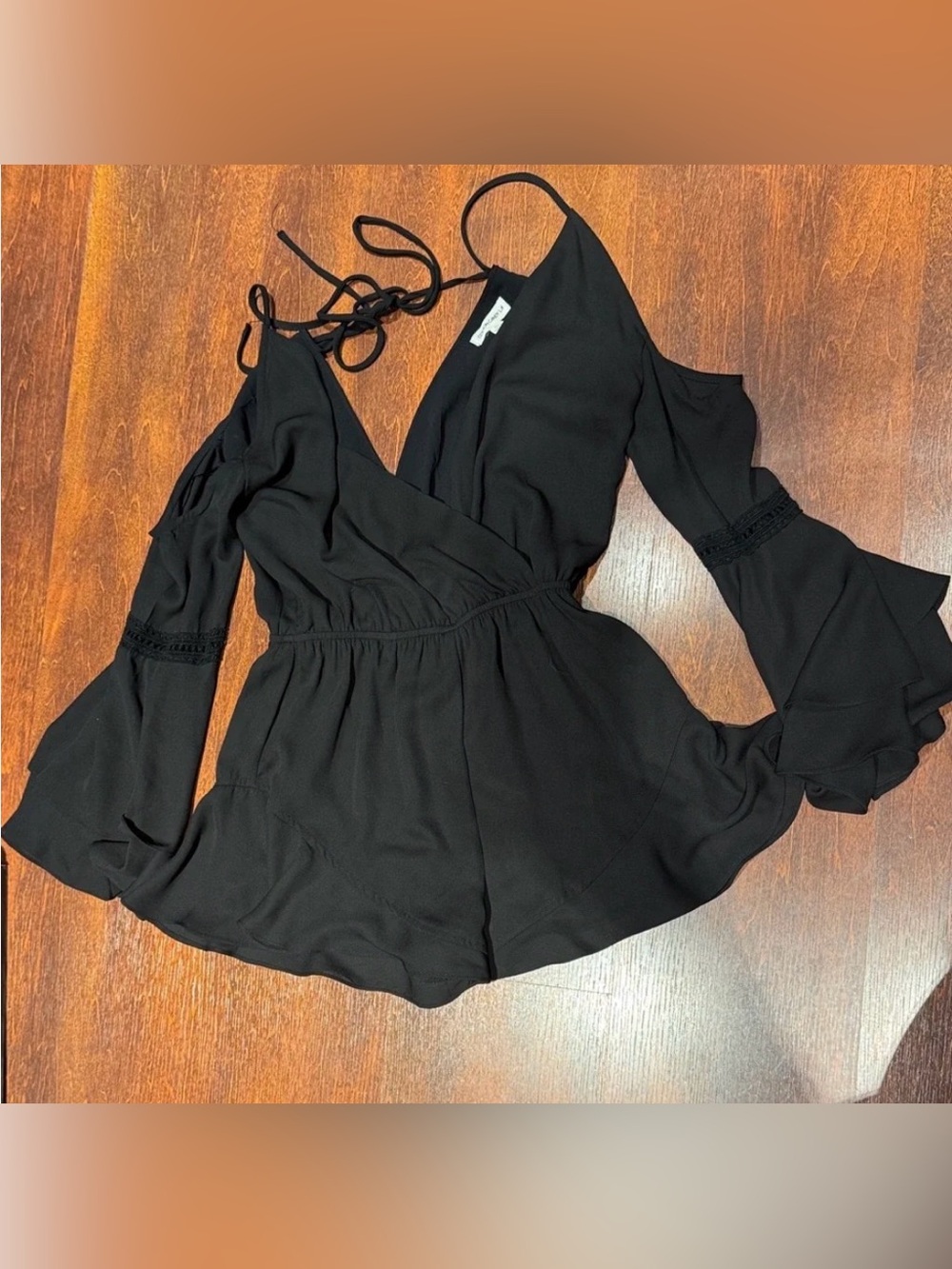 Women’s size M Tobi Black Off-Shoulder V-Neck Romper with Bell Sleeves